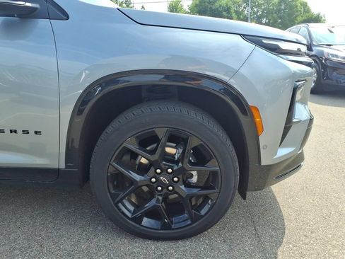 Used 2024 Chevrolet Traverse RS w/ LPO, Floor Liner Package AWD/4WD image 27