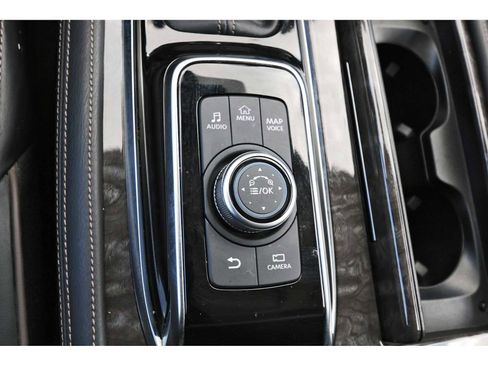 Used 2024 Nissan Armada Platinum w/ Captain's Chairs Package image 26