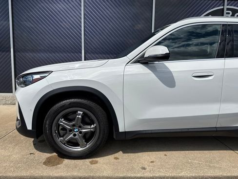 Used 2023 BMW X1 xDrive28i AWD/4WD image 17