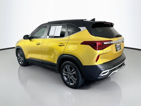 Used 2023 Kia Seltos S w/ Navigation Package FWD image 5