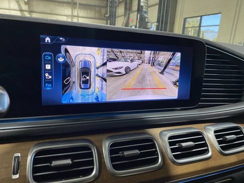 Used 2025 Mercedes-Benz GLE 350 4MATIC image 6
