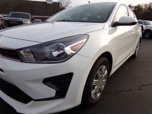 Used 2023 Kia Rio LX image 2