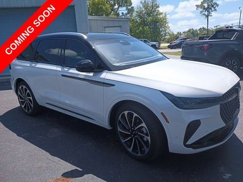 Used 2024 Lincoln Nautilus Black Label AWD/4WD image 13