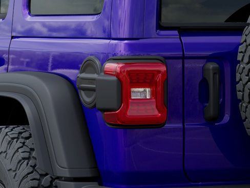 New 2026 Jeep Wrangler Unlimited Rubicon w/ Xtreme 35 Tire Package image 20