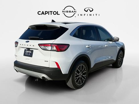 Used 2022 Ford Escape SEL w/ Technology Package image 5