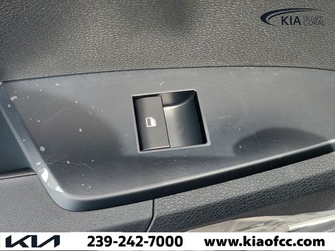 New 2026 Kia Sportage LX w/ LX Convenience Package FWD image 14