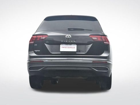 Used 2023 Volkswagen Tiguan SE FWD image 35