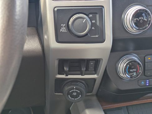 Used 2020 Ford F250 King Ranch w/ King Ranch Ultimate Package image 31