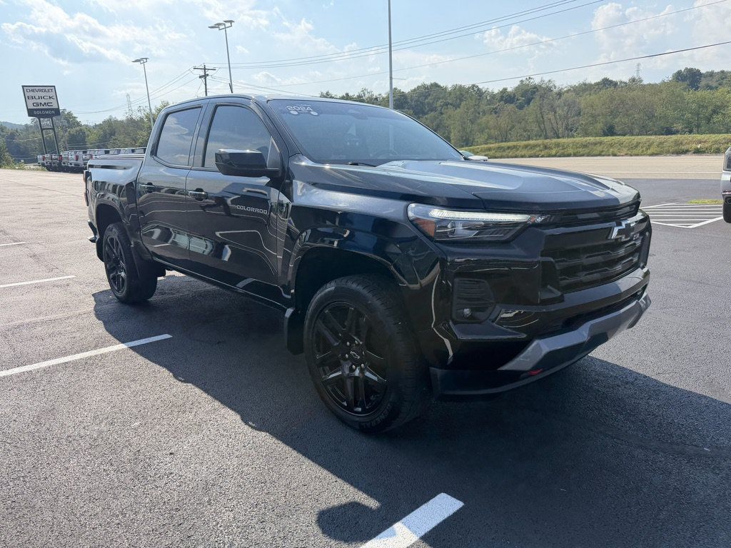 Certified 2024 Chevrolet Colorado Z71 w/ Z71 Convenience Package 2 AWD/4WD image 8