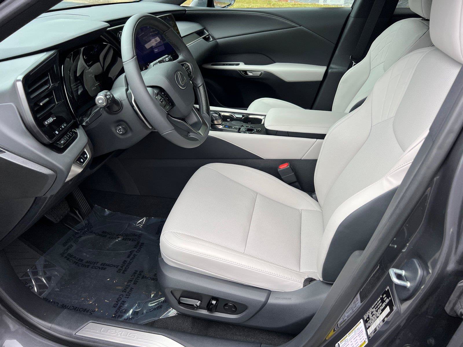 Used 2026 Lexus RX 350 Premium w/ Convenience Package AWD/4WD image 9