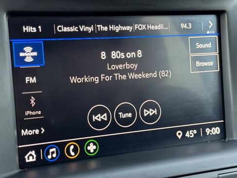 Used 2022 GMC Terrain SLE image 26