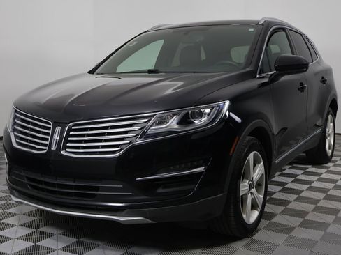 Used 2017 Lincoln MKC Premiere image 5