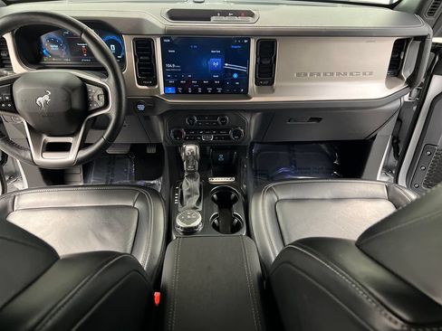 Used 2025 Ford Bronco Outer Banks AWD/4WD image 38