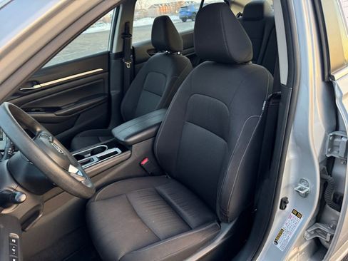 Used 2023 Nissan Altima 2.5 SV image 17