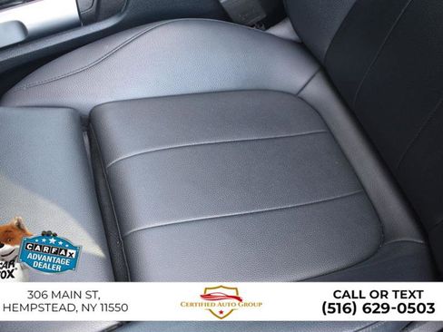 Used 2021 Mercedes-Benz GLB 250 4MATIC image 10