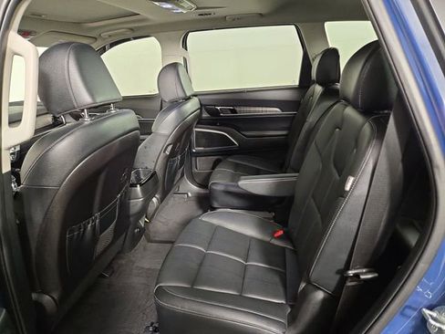Certified 2024 Kia Telluride EX w/ EX Captain's Chair Package image 18