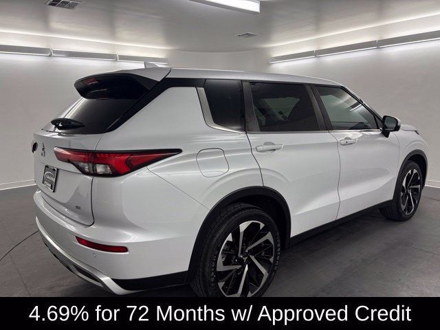 Used 2024 Mitsubishi Outlander SE Black Edition FWD image 7