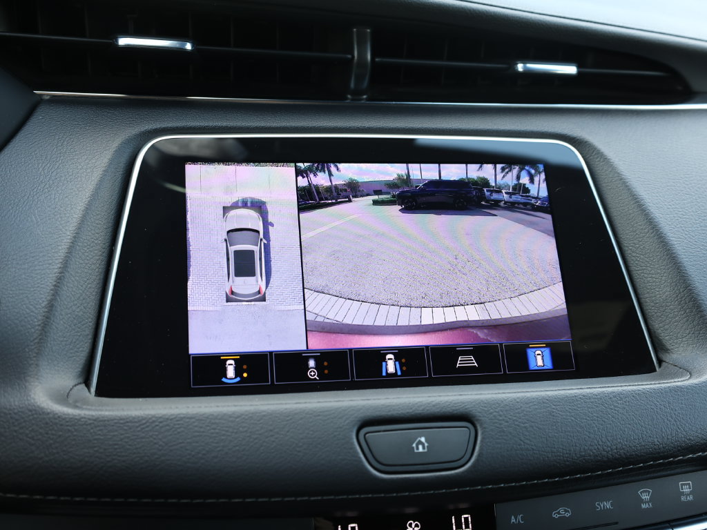 Used 2023 Cadillac XT4 Premium Luxury w/ Enhanced Visibility Package FWD image 34