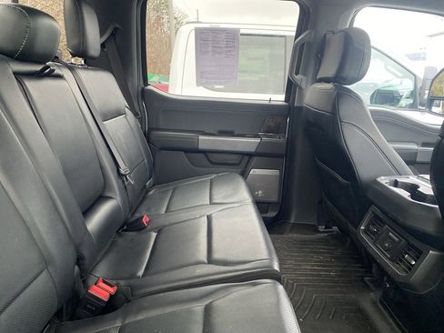 Used 2023 Ford F350 Lariat w/ Chrome Package image 4