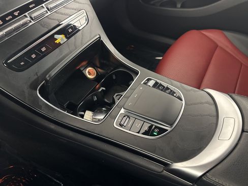 Used 2021 Mercedes-Benz GLC 300 GLC 300 image 18