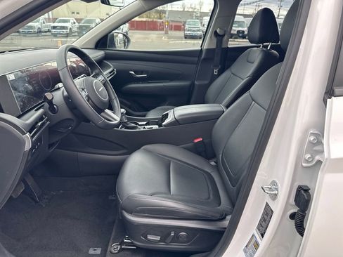 Certified 2025 Hyundai Tucson SEL image 10