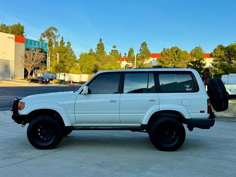 Used 1997 Toyota Land Cruiser Sport Utility 4D image 15