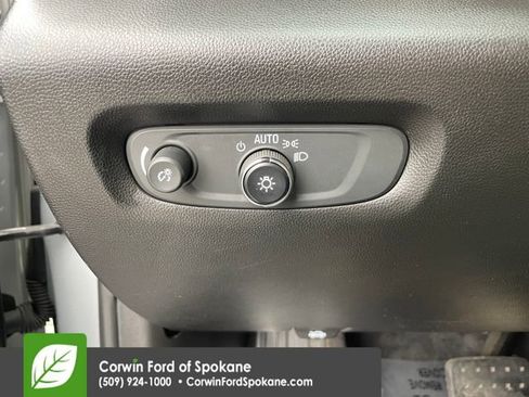 Used 2020 Chevrolet Traverse LS image 25