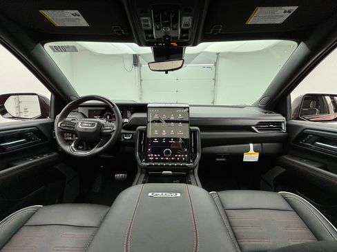 New 2026 GMC Yukon AT4 Ultimate AWD/4WD image 3