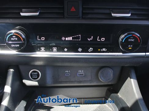 Used 2023 Nissan Rogue SV AWD/4WD image 17
