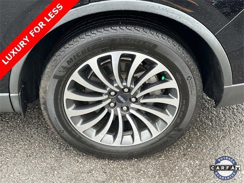 Used 2020 Lincoln Aviator Reserve w/ Equipment Group 201A image 13