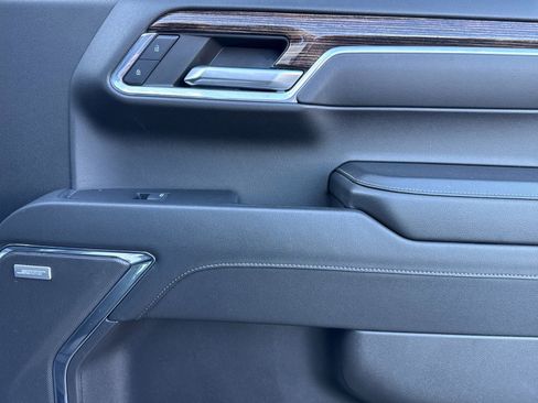 Used 2023 GMC Sierra 1500 Elevation w/ Preferred Package image 19