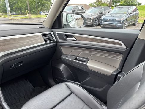 Used 2023 Volkswagen Atlas SEL AWD/4WD image 26