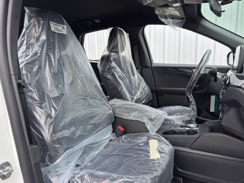 Used 2024 Ford Escape ST-Line Select image 34