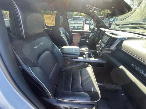 Used 2024 RAM 1500 Laramie image 24