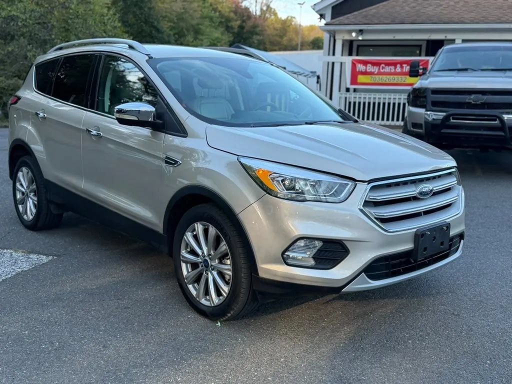 Used 2017 Ford Escape Titanium AWD/4WD image 10