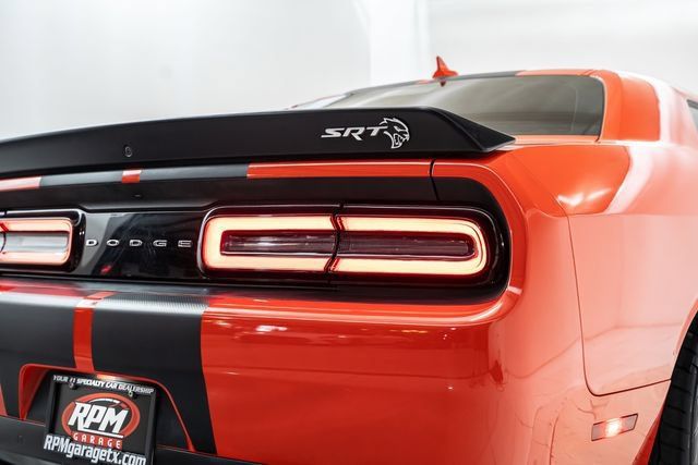Used 2017 Dodge Challenger SRT Hellcat RWD image 13