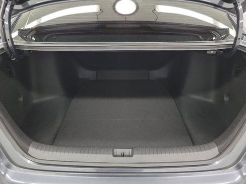 Certified 2025 Honda Accord LX image 8