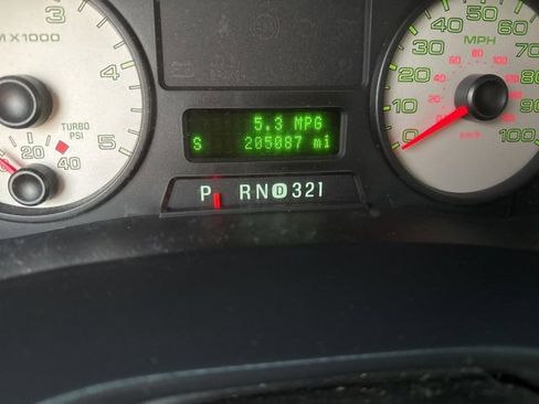 Used 2005 Ford F250 Lariat image 33