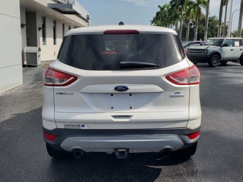 Used 2013 Ford Escape SE w/ Class II Trailer Tow Pkg FWD image 6