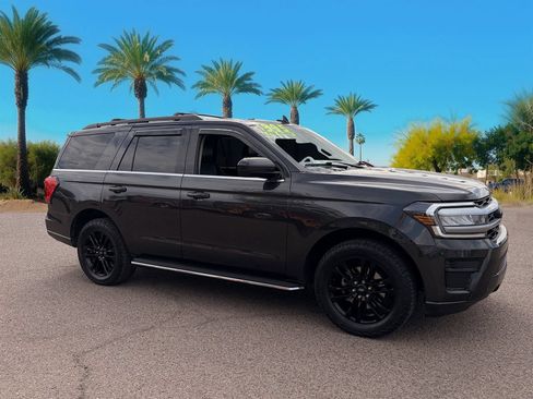 Used 2022 Ford Expedition XLT AWD/4WD image 8
