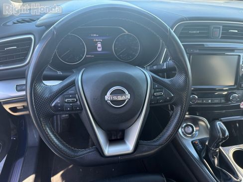 Used 2023 Nissan Maxima SV w/ Floor Mat Group image 8