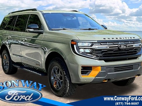 Used 2025 Ford Expedition Tremor AWD/4WD image 1