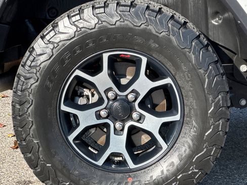 Used 2019 Jeep Wrangler Unlimited Rubicon image 26