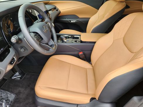 Certified 2025 Lexus RX 350 FWD w/ Technology Package image 13