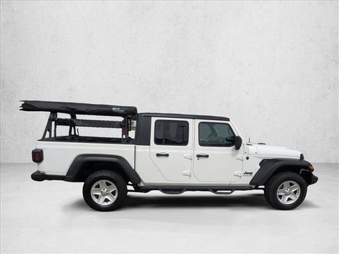 Used 2020 Jeep Gladiator Sport w/ Quick Order Package 23S AWD/4WD image 4