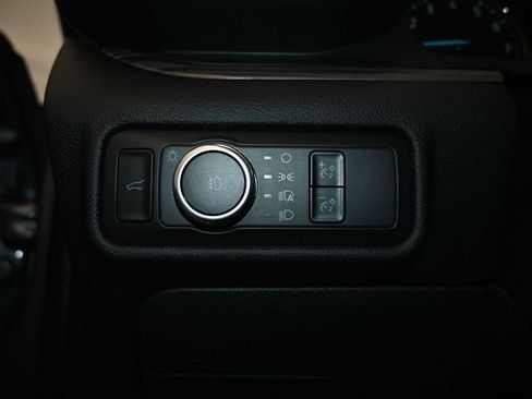 Used 2021 Ford Explorer Limited w/ Equipment Group 301A AWD/4WD image 20