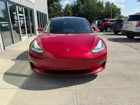 Used 2018 Tesla Model 3 Long Range RWD image 4