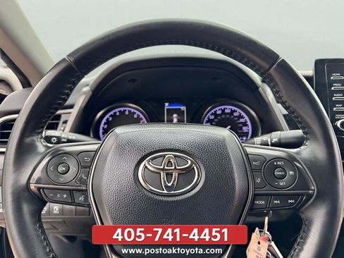Used 2021 Toyota Camry SE FWD image 13
