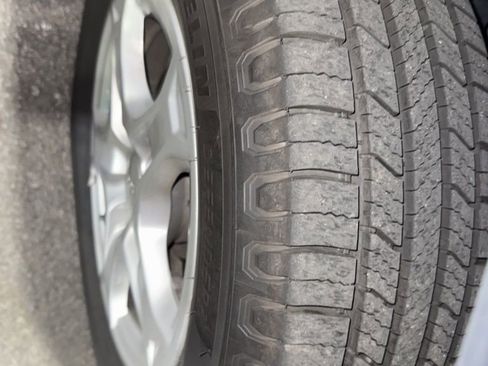 Used 2022 Jeep Compass Sport image 22