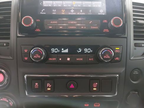 Certified 2024 Nissan Titan SV w/ SV Convenience Package image 20